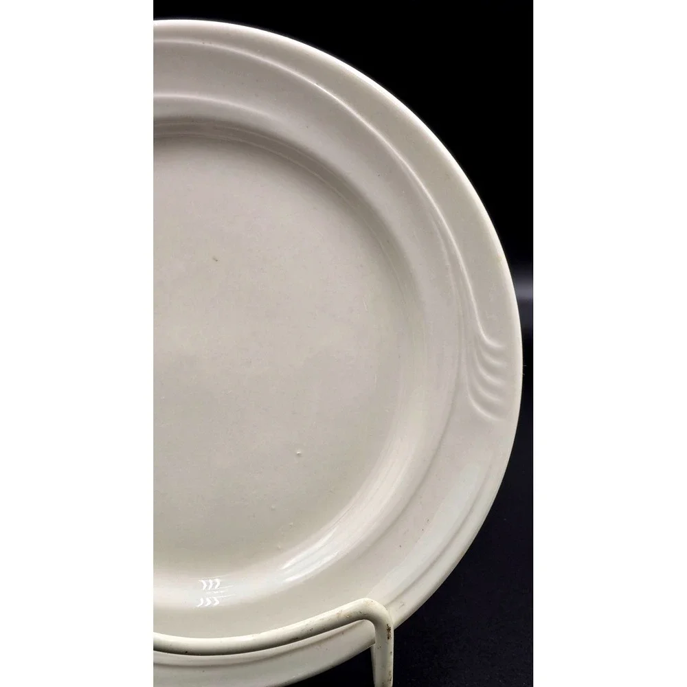 Oneida Espree 9904A White Dinner Plate Elegant Swirl Rim‎ Vintage Hospitality